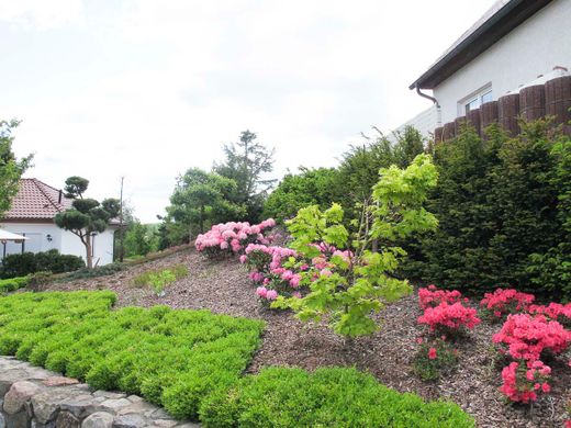 Gartengestaltung der Gärtnerei & Baumschule Nickel in Neuzelle